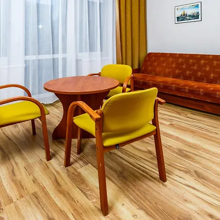 Antares I & Ii Bed & Breakfast 3*