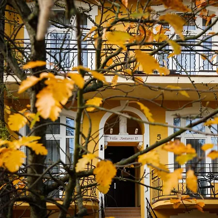 Bed & Breakfast Antares I & Ii 3*