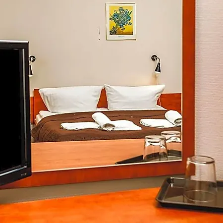 Antares I & Ii B&B 3*